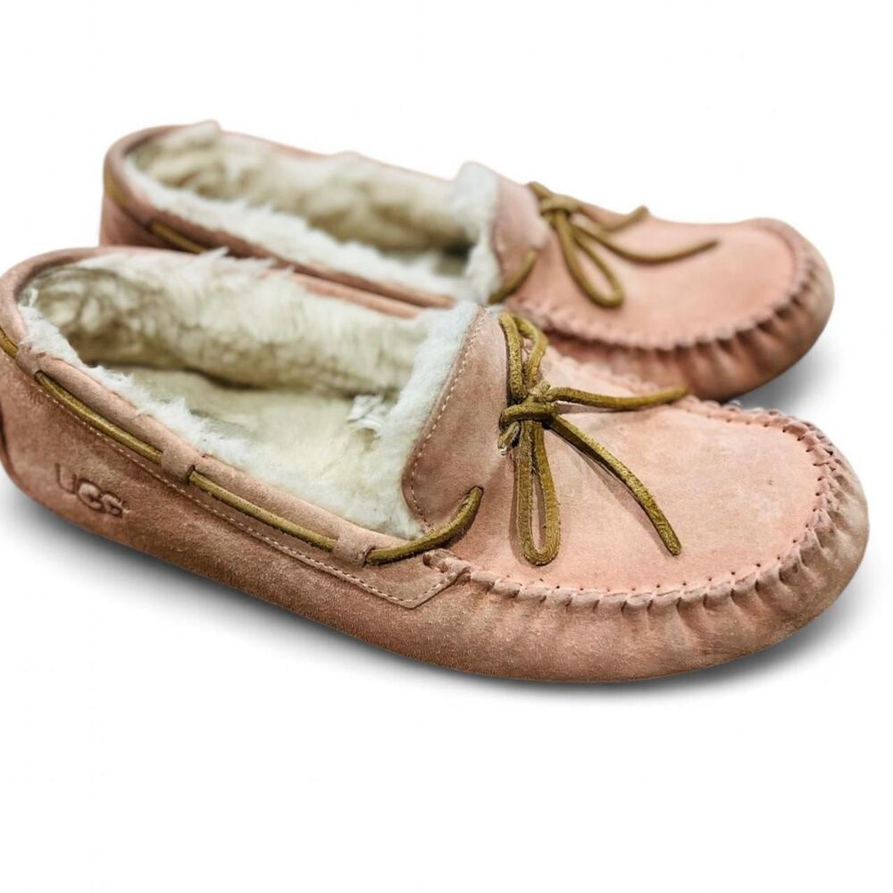 UGG Dakota Pink Suede Moccasin Size 9 | Coquette Soft Girl Shearling Lined Flats